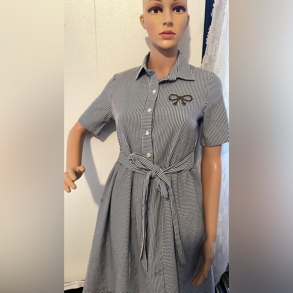 Dresses & Skirts - Regard by denge midi.dress